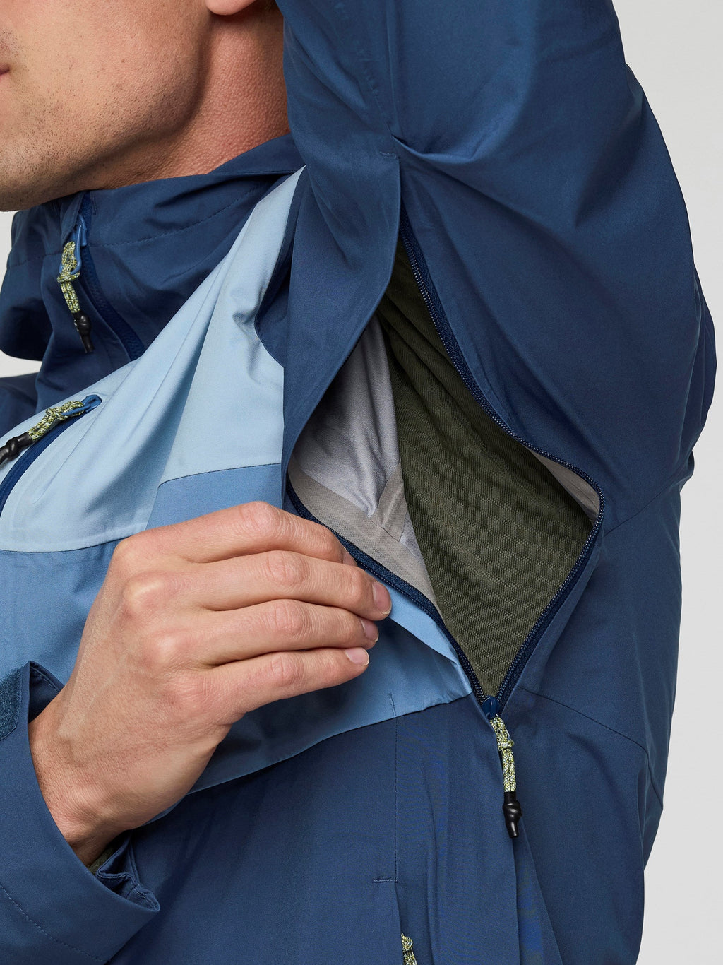 Impermeo Mens 3L Hooded Shell Jacket