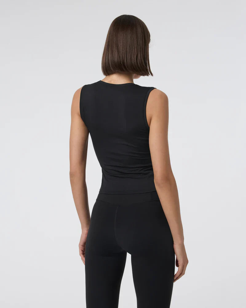 Vuori Halo Essential Scoop Tank - Women's